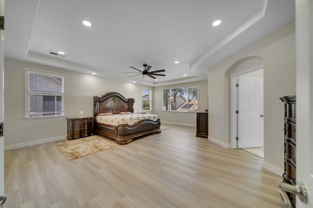 2105 Steinbeck, Modesto, CA 95356