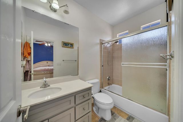 2105 Steinbeck, Modesto, CA 95356