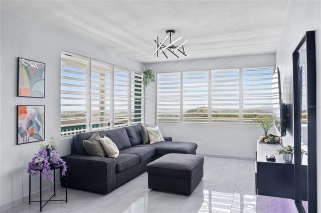 Km 6.0 CARR 853, BO CACAO, SECTOR ARRAYANES, Carolina, PR 00987