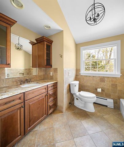 306 Sunset Boulevard, Wyckoff, NJ 07481