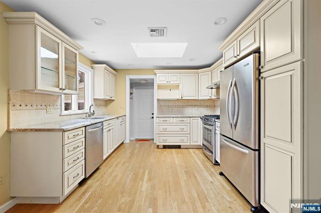 306 Sunset Boulevard, Wyckoff, NJ 07481