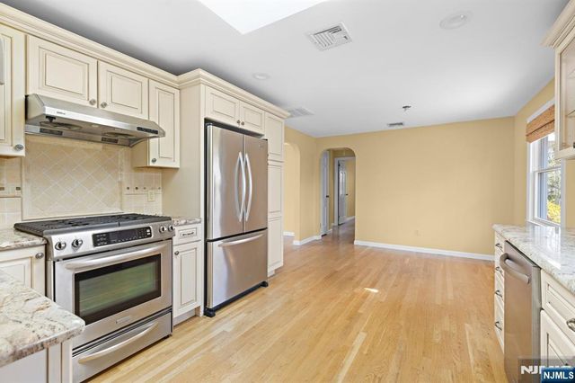 306 Sunset Boulevard, Wyckoff, NJ 07481