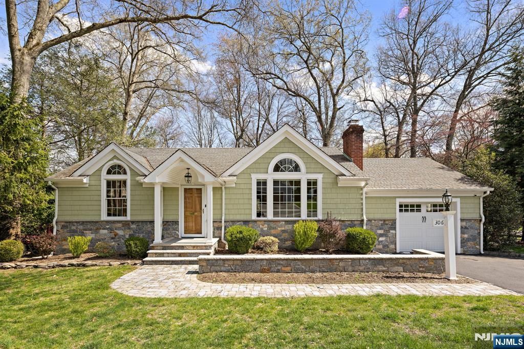 306 Sunset Boulevard, Wyckoff, NJ 07481