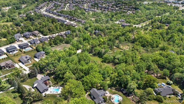1111 Sheldon Road, Rochester Hills, MI 48306