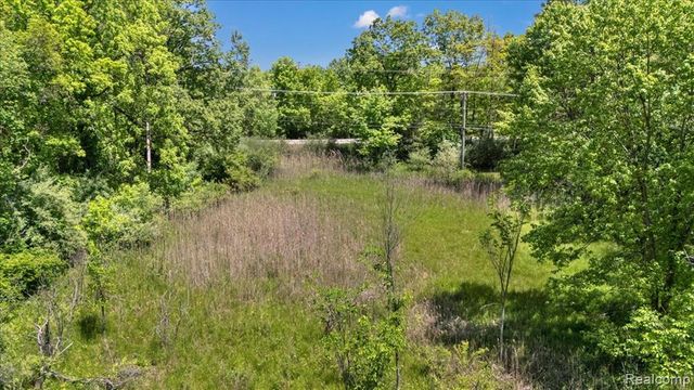 1111 Sheldon Road, Rochester Hills, MI 48306