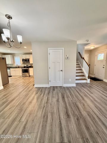 175 S Carlisle Street, Southern Pines, NC 28387