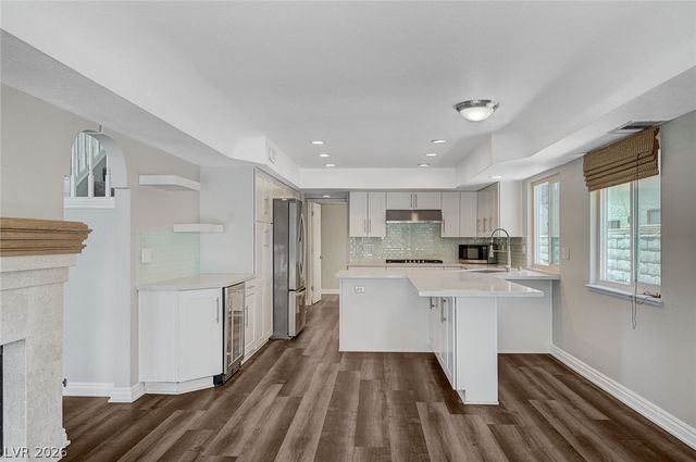 8708 Captains Place, Las Vegas, NV 89117