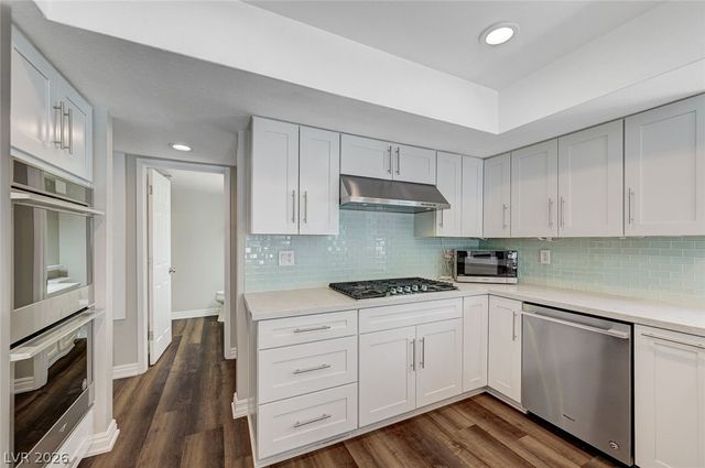 8708 Captains Place, Las Vegas, NV 89117