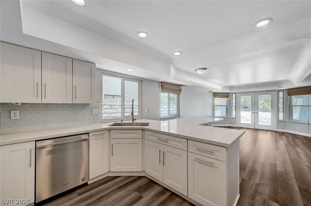 8708 Captains Place, Las Vegas, NV 89117