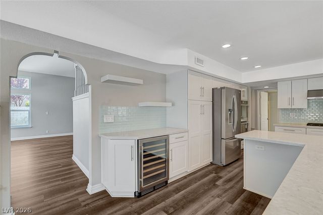 8708 Captains Place, Las Vegas, NV 89117