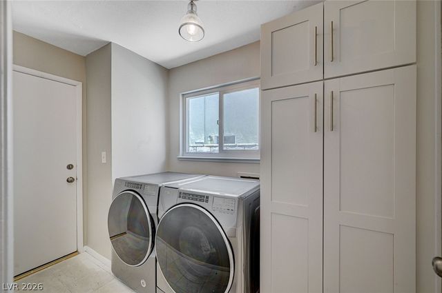 8708 Captains Place, Las Vegas, NV 89117