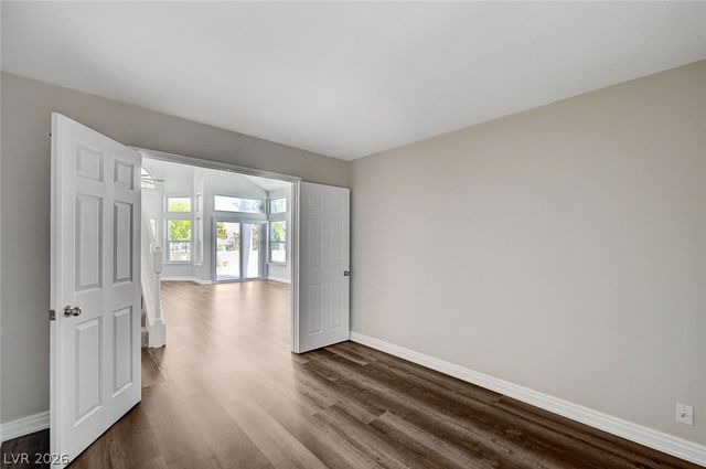 8708 Captains Place, Las Vegas, NV 89117