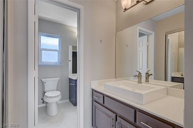 8708 Captains Place, Las Vegas, NV 89117