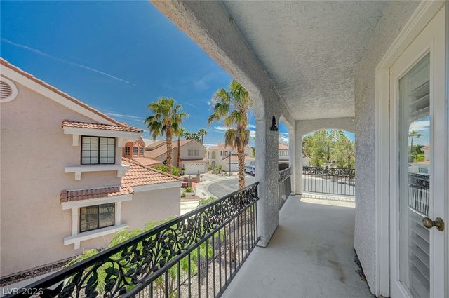 8708 Captains Place, Las Vegas, NV 89117