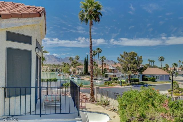 8708 Captains Place, Las Vegas, NV 89117