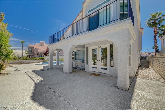 8708 Captains Place, Las Vegas, NV 89117