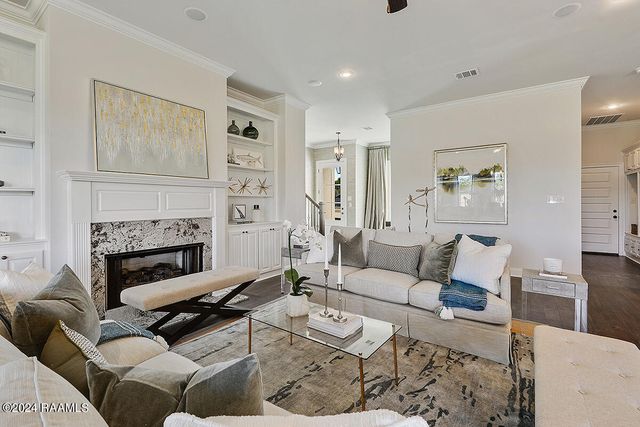 107 Canehaven Boulevard, Youngsville, LA 70592