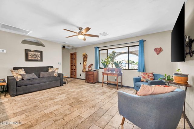 2621 E SOUTH MOUNTAIN Avenue, Phoenix, AZ 85042