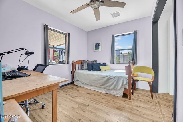 2621 E SOUTH MOUNTAIN Avenue, Phoenix, AZ 85042