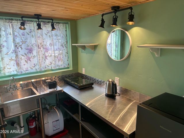 2621 E SOUTH MOUNTAIN Avenue, Phoenix, AZ 85042