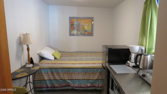 2621 E SOUTH MOUNTAIN Avenue, Phoenix, AZ 85042