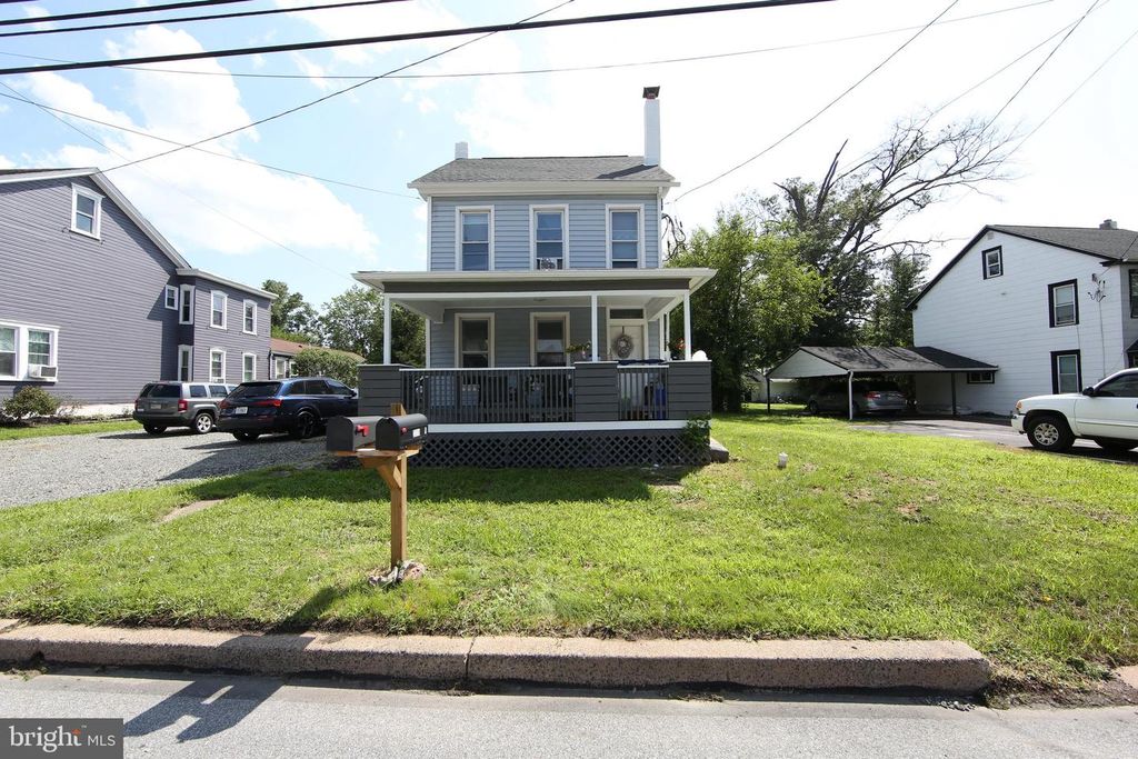 2318 E HIGH ST, POTTSTOWN, PA 19464 — exterior