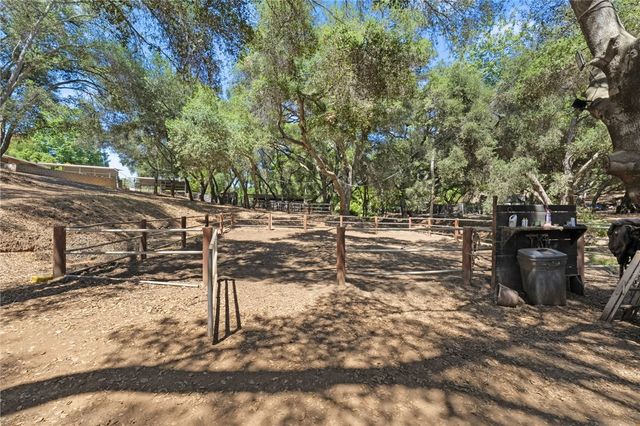 45455 Lorenz Lane, Temecula, CA 92590