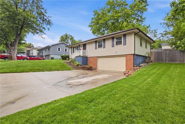 16704 Ellisonway Way, Independence, MO 64055