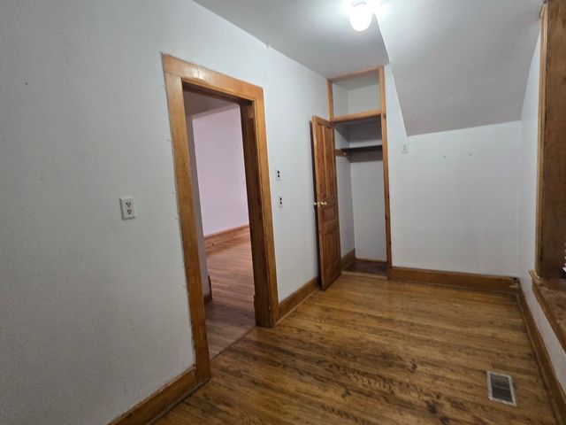 1736 W Beach Avenue 1, Chicago, IL 60622