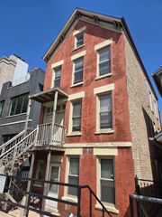 1736 W Beach Avenue 1, Chicago, IL 60622