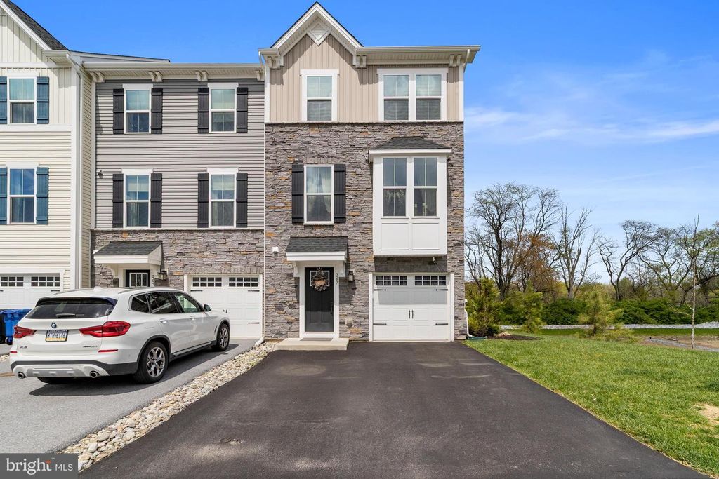 267 SUGAR MAPLE SQ, Downingtown, PA 19335