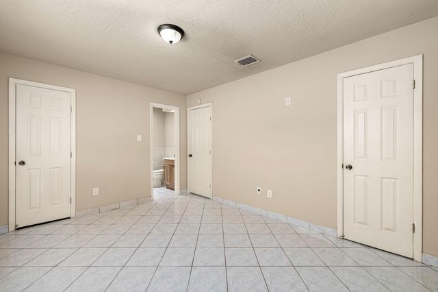 7803 Bunker Wood Lane, Houston, TX 77086