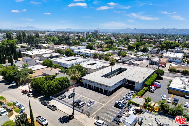 14849 Vanowen Street, Van Nuys (los Angeles), CA 91405