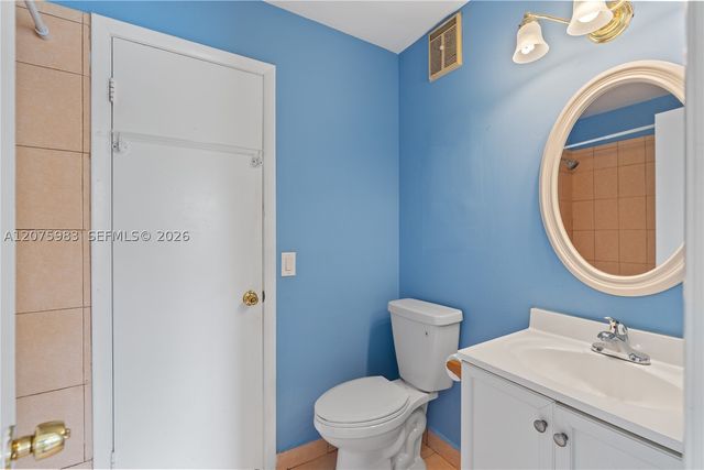 10450 SW 154th Ct 2, Miami, FL 33196