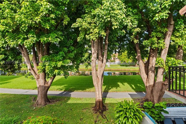 10450 SW 154th Ct 2, Miami, FL 33196