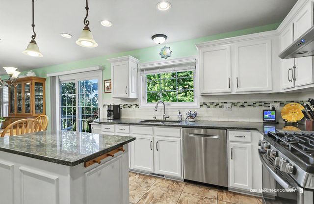 1402 Benton Road, Lake Villa, IL 60046