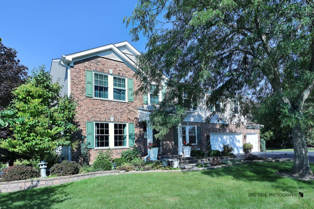 1402 Benton Road, Lake Villa, IL 60046