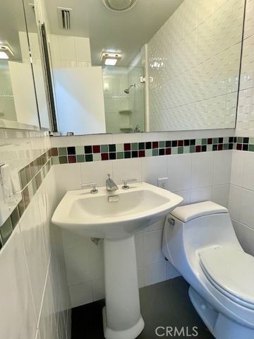 1815 Oakwood Avenue, Arcadia, CA 91006