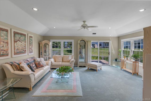 35 Lakebridge Drive S, Kings Park, NY 11754
