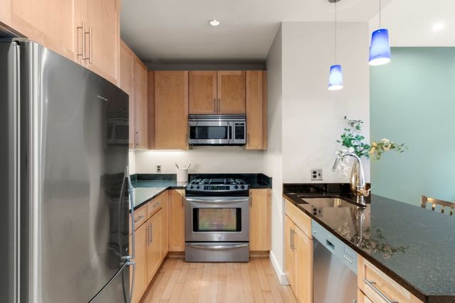 70 Lincoln St L219, Boston, MA 02111