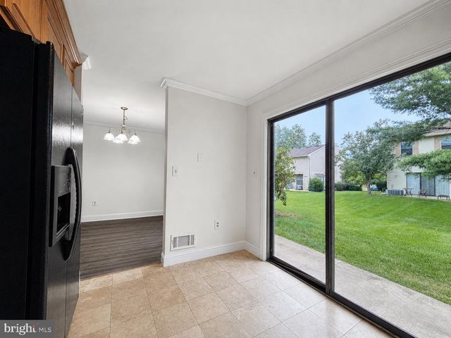 11 WOSNIAK CT, Lawrenceville, NJ 08648