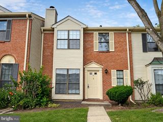 11 WOSNIAK CT, Lawrenceville, NJ 08648