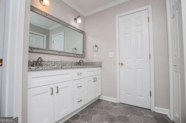 6150 Shallow Wood Lane, Douglasville, GA 30135
