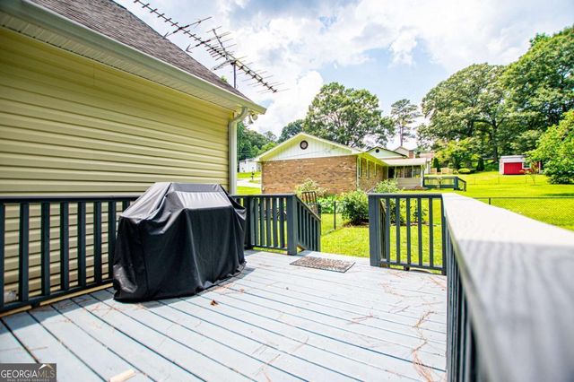6150 Shallow Wood Lane, Douglasville, GA 30135