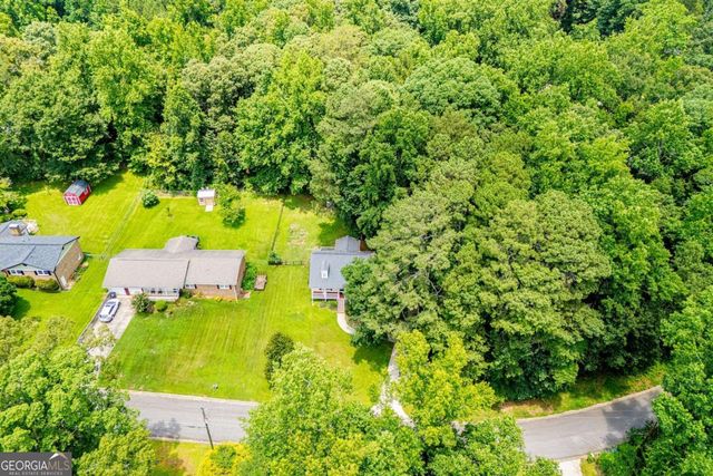 6150 Shallow Wood Lane, Douglasville, GA 30135