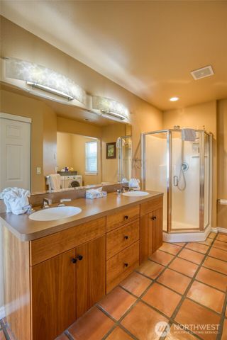 27 Ocean Lane, Copalis Beach, WA 98535