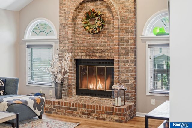 7232 Twin Oaks Road, Lincoln, NE 68516