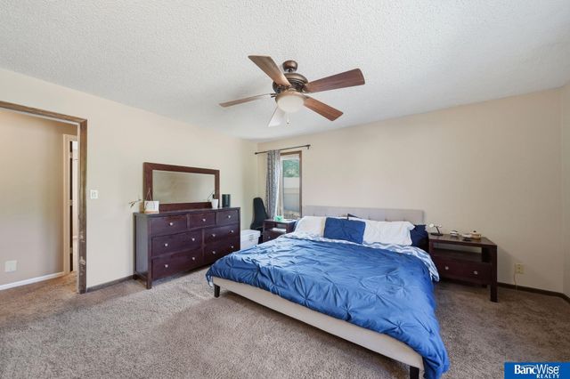 7232 Twin Oaks Road, Lincoln, NE 68516