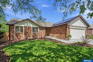 7232 Twin Oaks Road, Lincoln, NE 68516