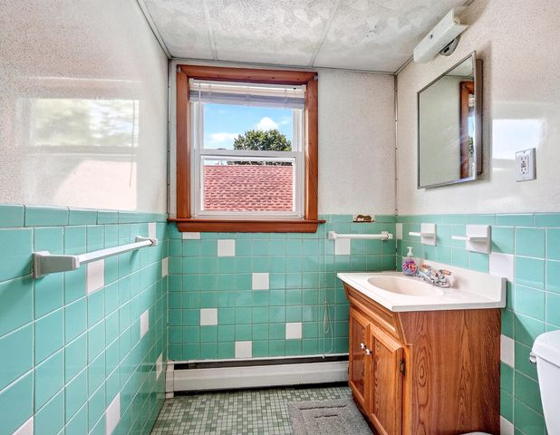 14 Centre Lane, Boston, MA 02132